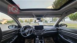 نيسان ألتيما